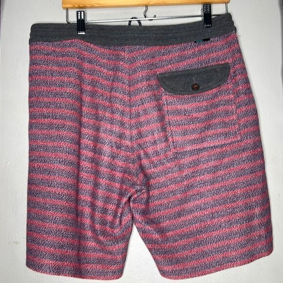 Men's Vissla Multicolor Striped Shorts L Pockets Beach Surf Activewear - Picture 6 of 11